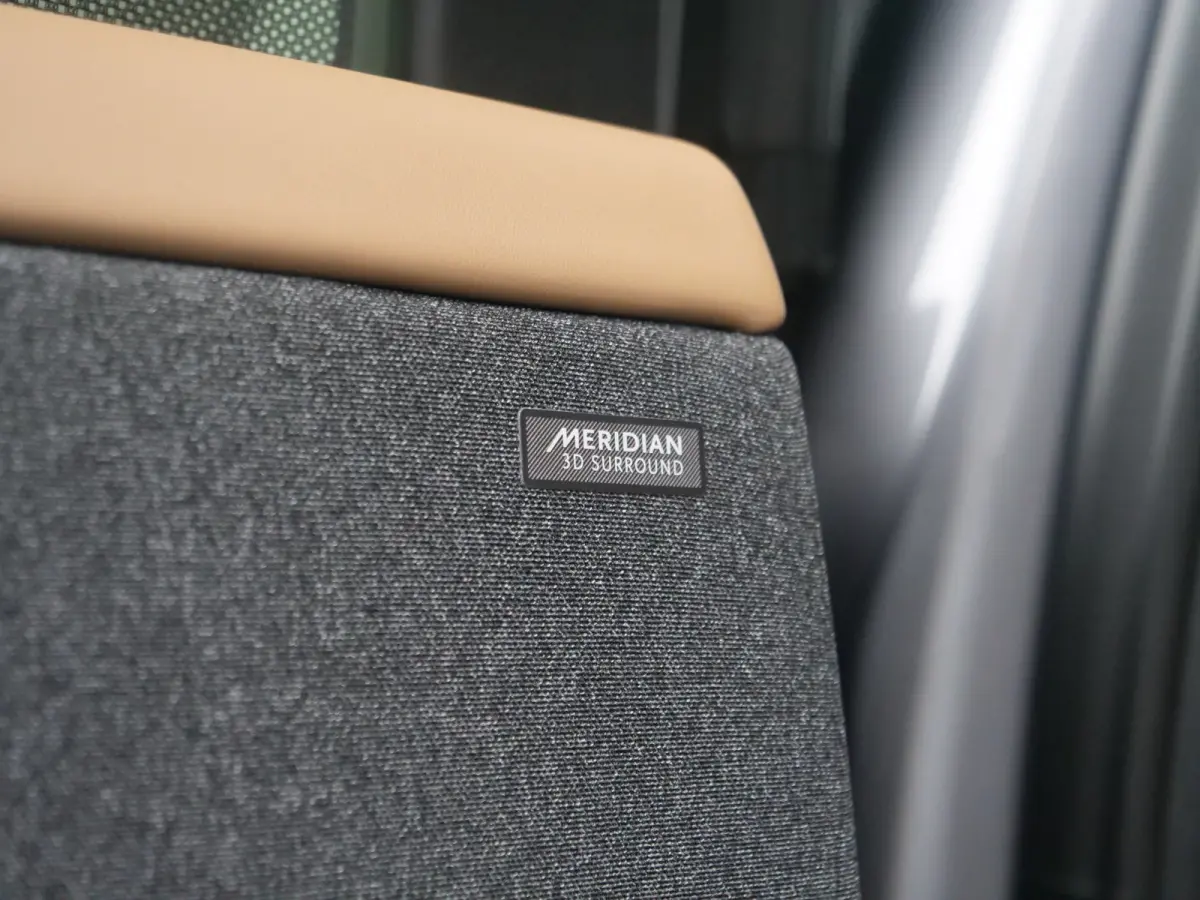 3.0 P550e Autobiography | head-up | panorama | massage..