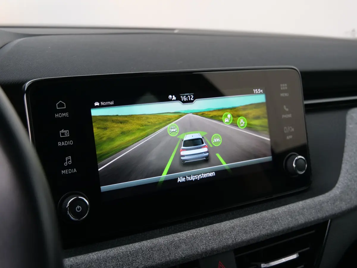 1.0 TSI Business Edition 116 Pk Automaat Camera / DAB / Apple Carplay / PDC / Keyless