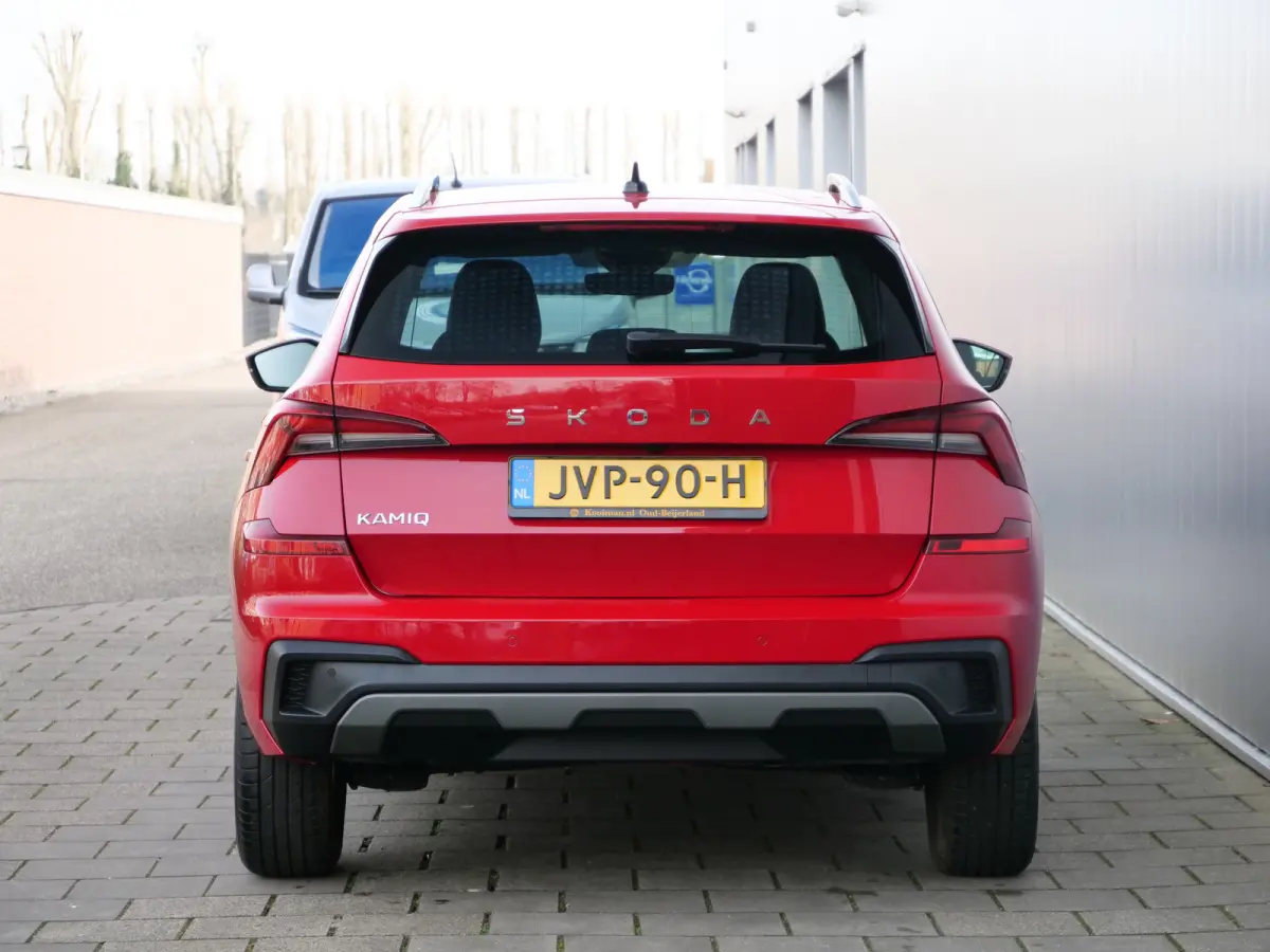1.0 TSI Business Edition 116 Pk Automaat Camera / DAB / Apple Carplay / PDC / Keyless