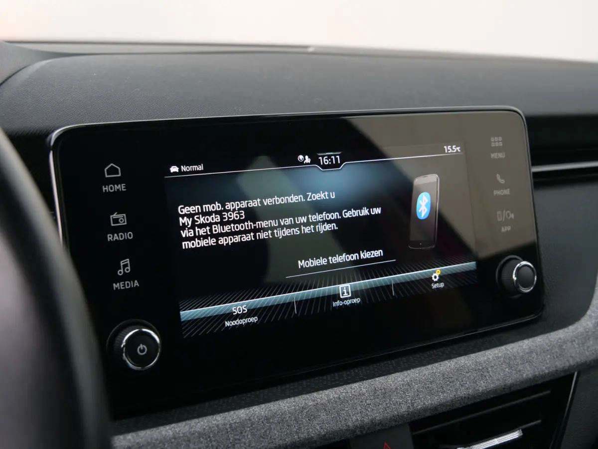 1.0 TSI Business Edition 116 Pk Automaat Camera / DAB / Apple Carplay / PDC / Keyless