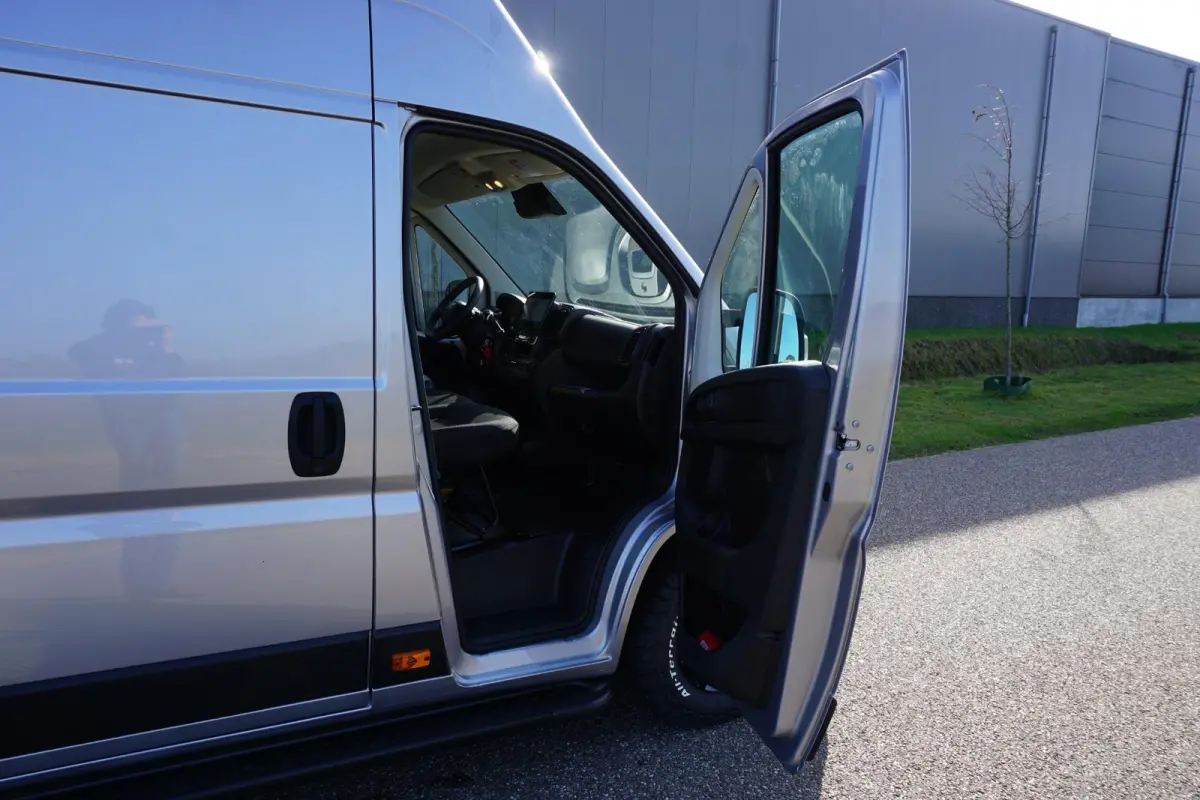 2.2 MultiJet L4H3 3.5t Heavy 180 pk |Full LED koplampen |Groot scherm Navi |Camera |Carplay |Android auto |Metallic |Parkeersensoren |Mistlampen |Cruise control |Climate control |EURO6