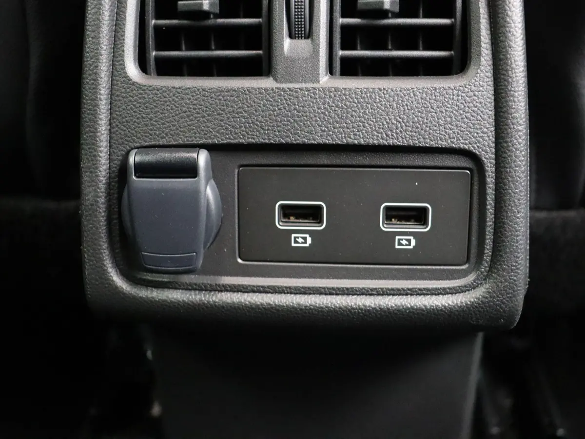 TCe 90pk Techno | Navi | Clima | Achteruitrij camera | Keyless |