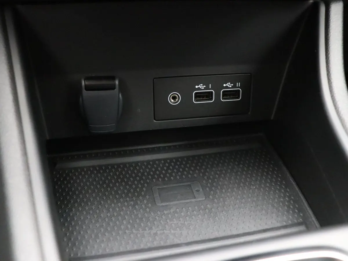 TCe 90pk Techno | Navi | Clima | Achteruitrij camera | Keyless |
