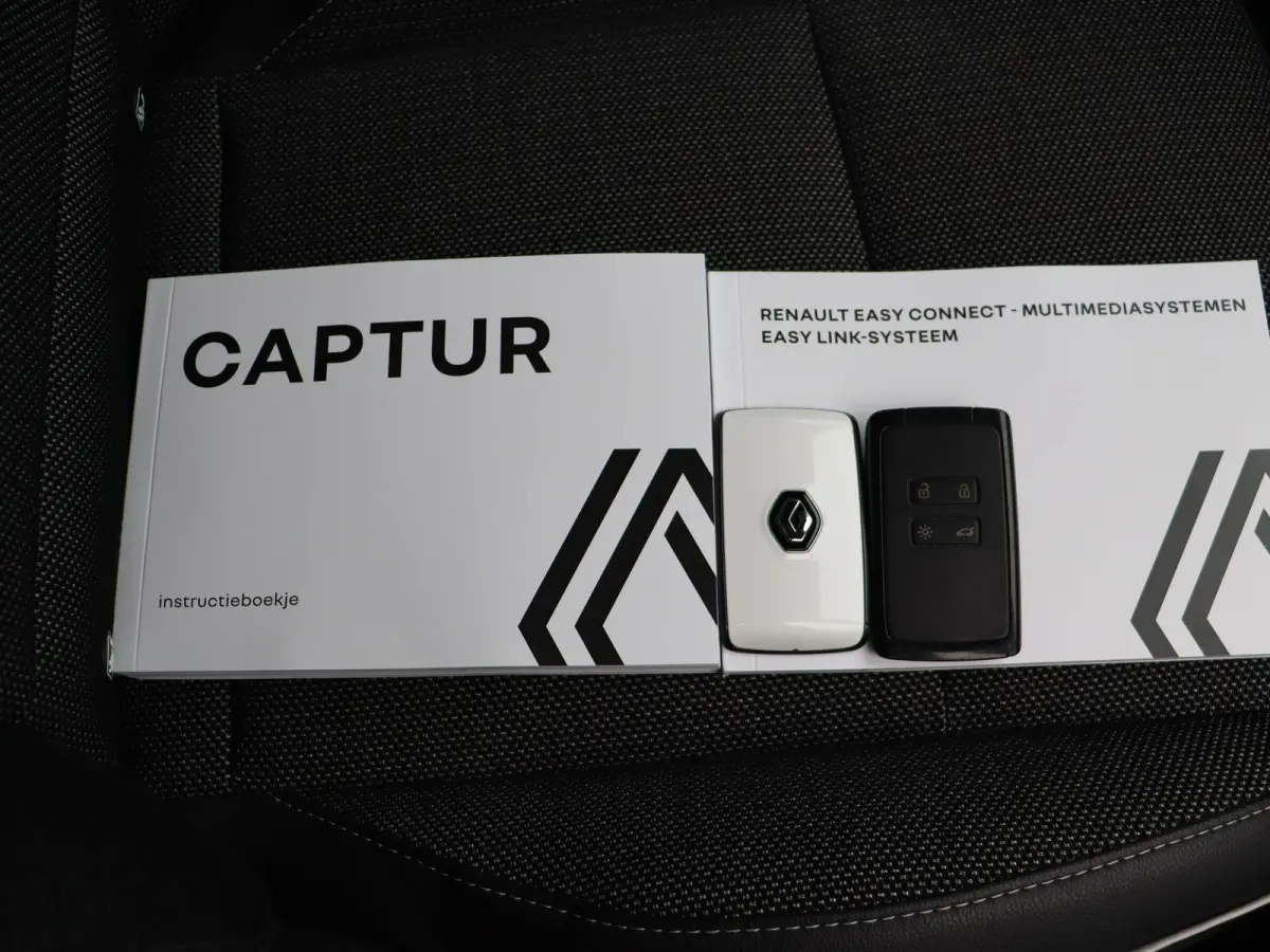 TCe 90pk Techno | Navi | Clima | Achteruitrij camera | Keyless |