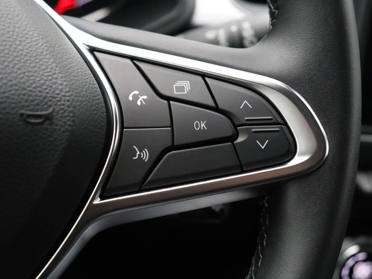 TCe 90pk Techno | Navi | Clima | Achteruitrij camera | Keyless |