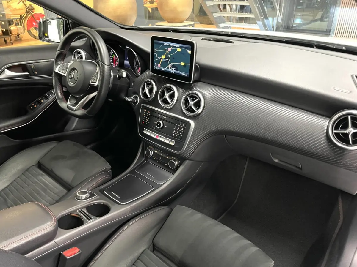 180 AMG Night/ Cam/ Pano/ 19”AMG/ CarPlay/ LED