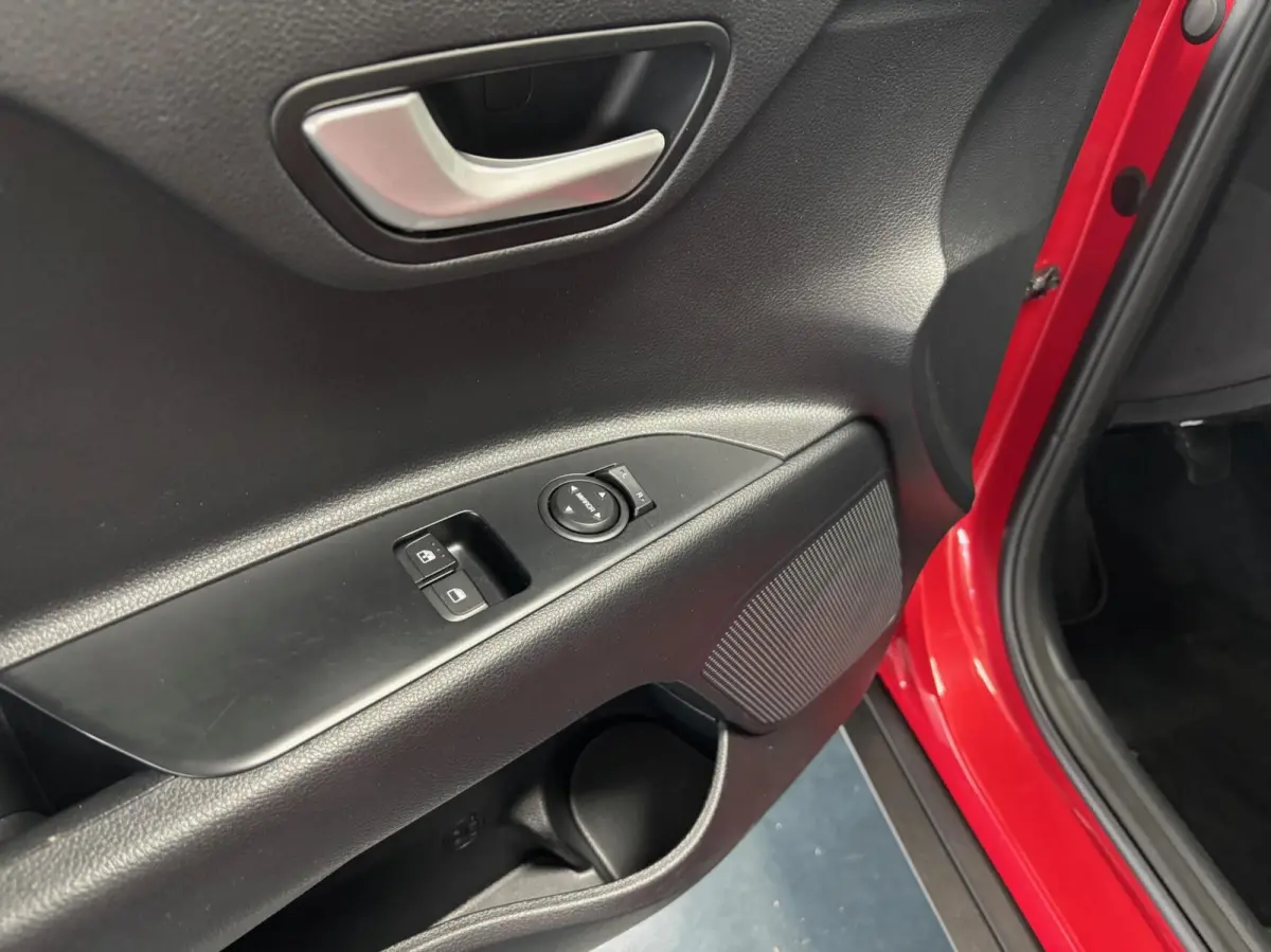 1.0 T-GDi MHEV DynamicLine , camera, all-seasen