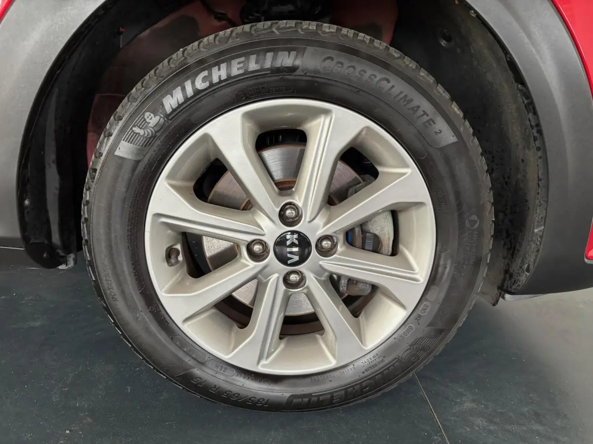 1.0 T-GDi MHEV DynamicLine , camera, all-seasen