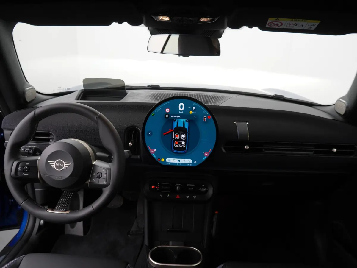 C | Classic Trim | Pakket L | Harman Kardon | 360-graden camera