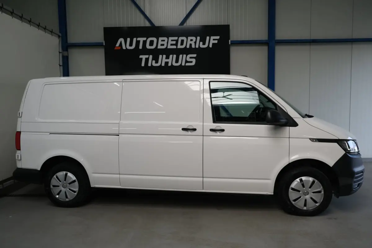 2.0 TDI L2H1 28 - N.A.P. Airco, Cruise, Carplay, PDC, Trekhaak.