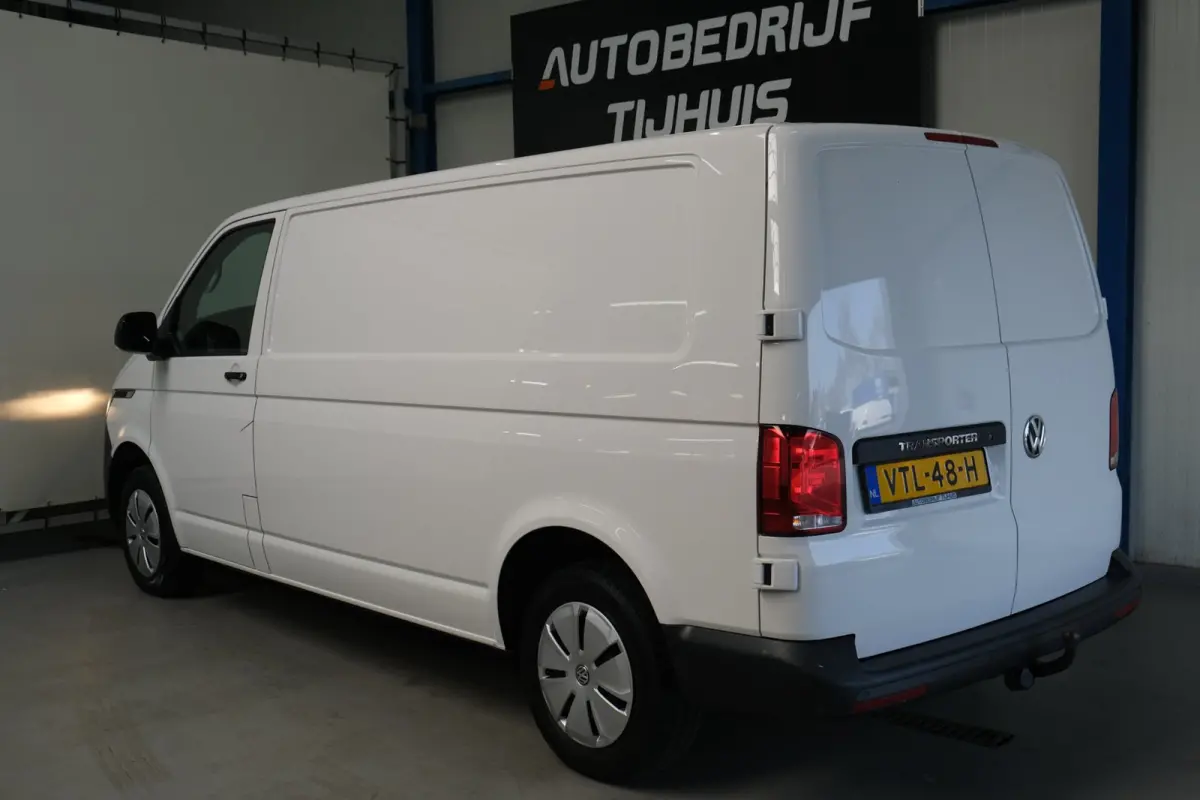 2.0 TDI L2H1 28 - N.A.P. Airco, Cruise, Carplay, PDC, Trekhaak.