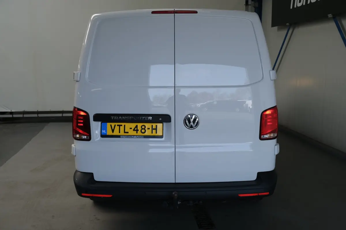 2.0 TDI L2H1 28 - N.A.P. Airco, Cruise, Carplay, PDC, Trekhaak.