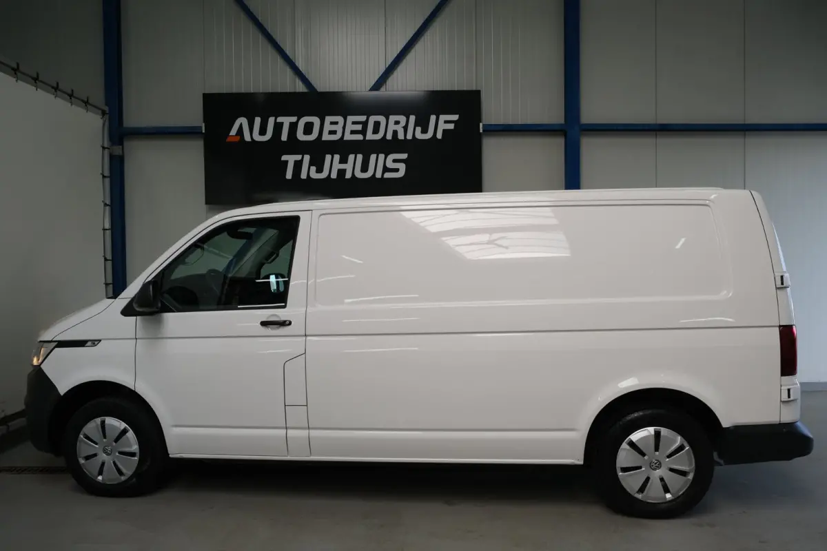 2.0 TDI L2H1 28 - N.A.P. Airco, Cruise, Carplay, PDC, Trekhaak.