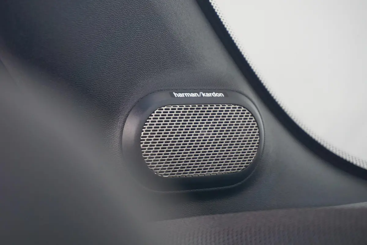 C | Classic Trim | Pakket L | Harman Kardon | Driving Assistant Plus | Parking Assistant Plus | Stoel & Stuurverwarming