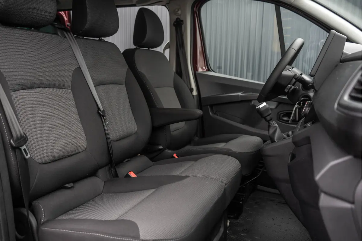 **Blue dCi 150PK | L2H1 | 9-Zits | LED | Camera | Navi | Zijschuifdeur R+L | Cruise | Airco | PDC**