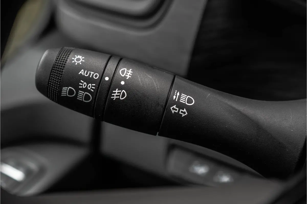 **Blue dCi 150PK | L2H1 | 9-Zits | Incl. BTW/BPM | LED LED | Camera | Navi | Zijschuifdeur R+L | Cruise | Airco | PDC**