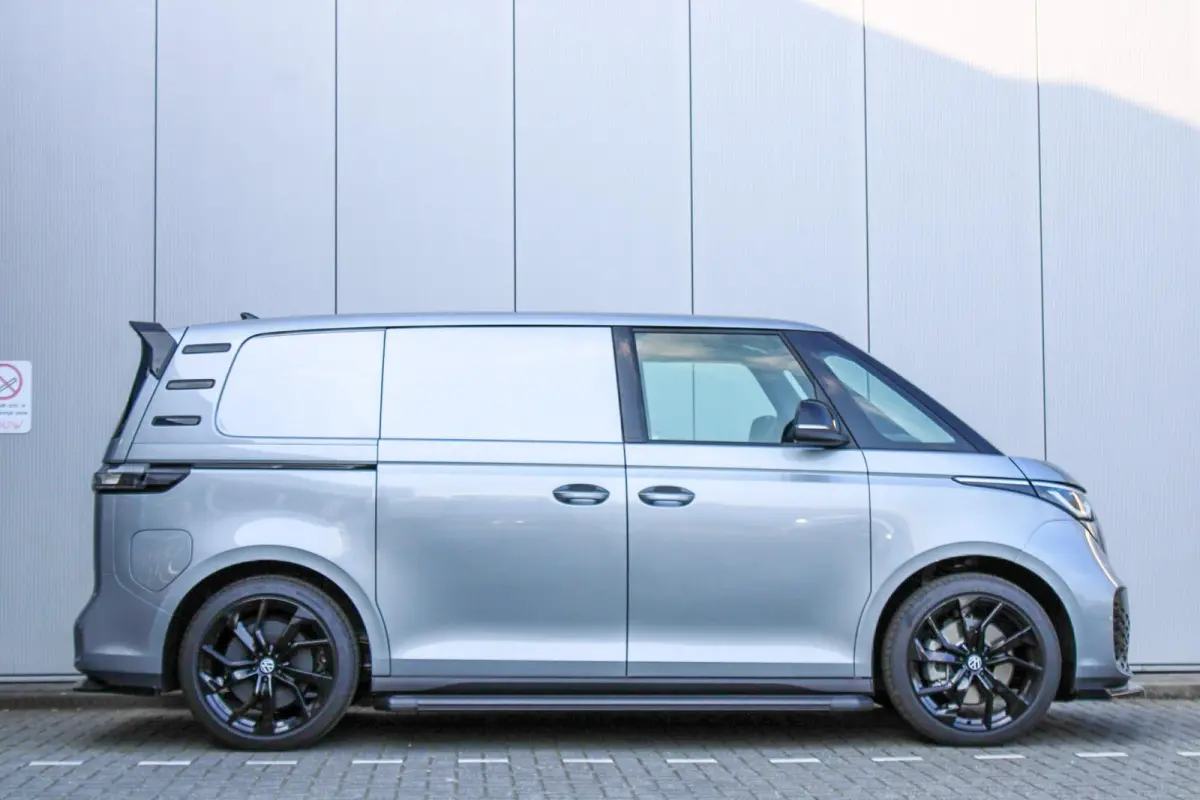 286pk 79 kWh | Trekhaak Wegklapbaar | Spoiler | 19" Velgen