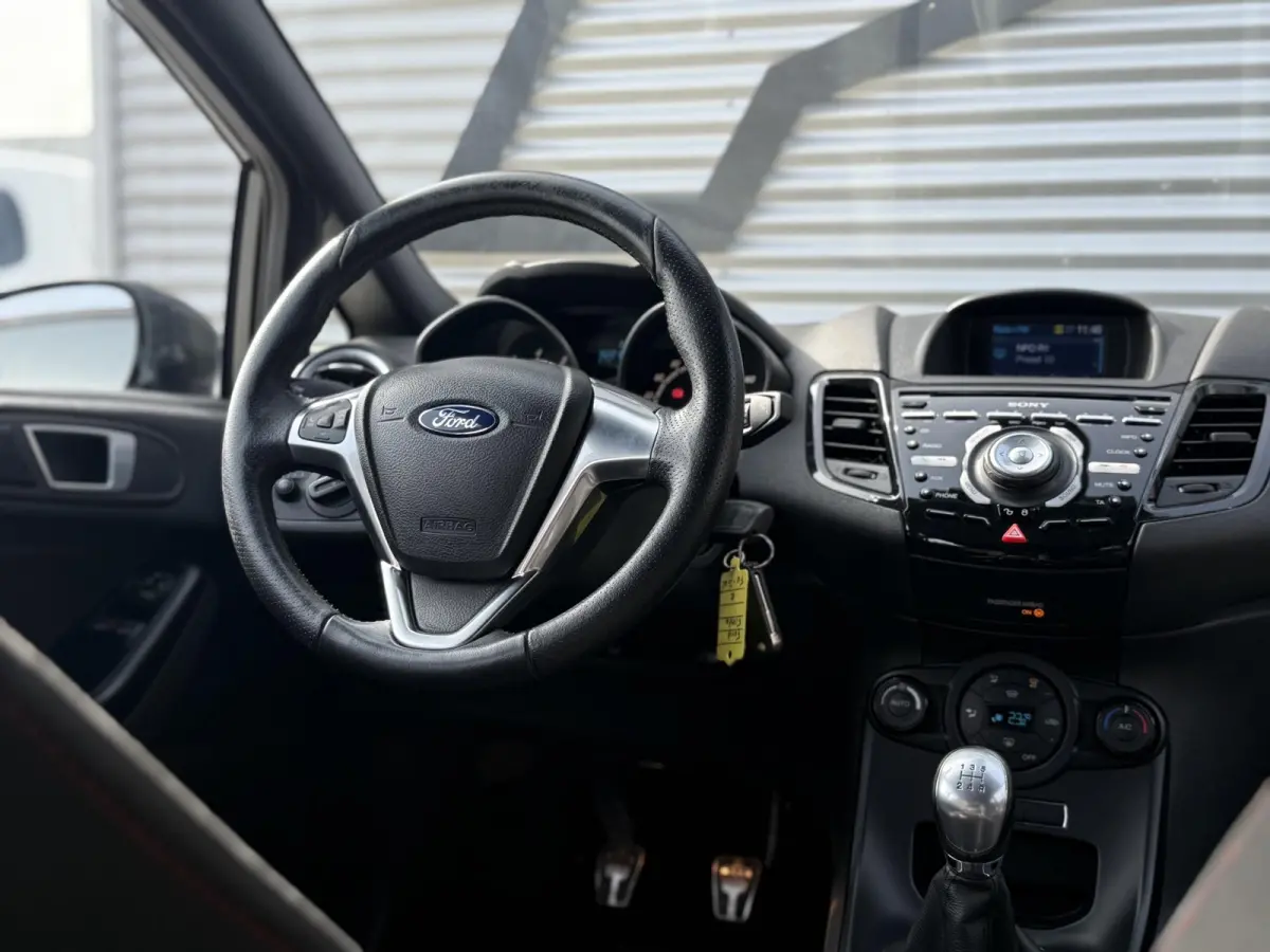 1.0 EcoBoost ST Line 1e Eigenaar|Clima|PDC|LM Velgen|Sport Uitlaat|APK tot 08-2026