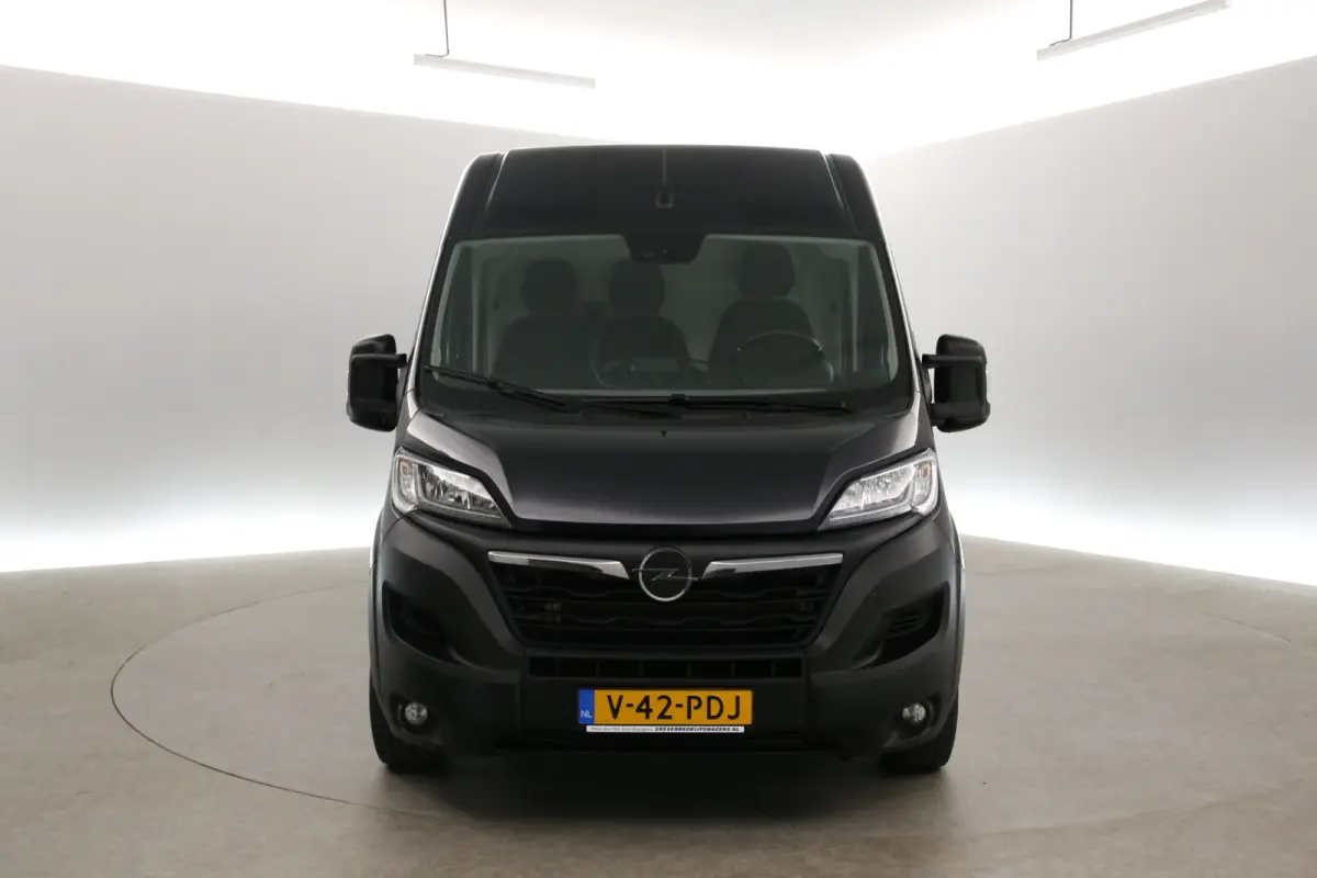 2.2 HDI 140PK L3H2 | Airco | Cruise | Camera | Carplay | 3 Zits | Navi | Parkeersens.