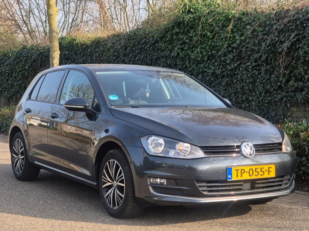 All Star Sport Navigatie Cruise Trekhaak Automatisch inparkeren Inklapbare spiegels Lm velgen 1.2 TSI 4 cilinders