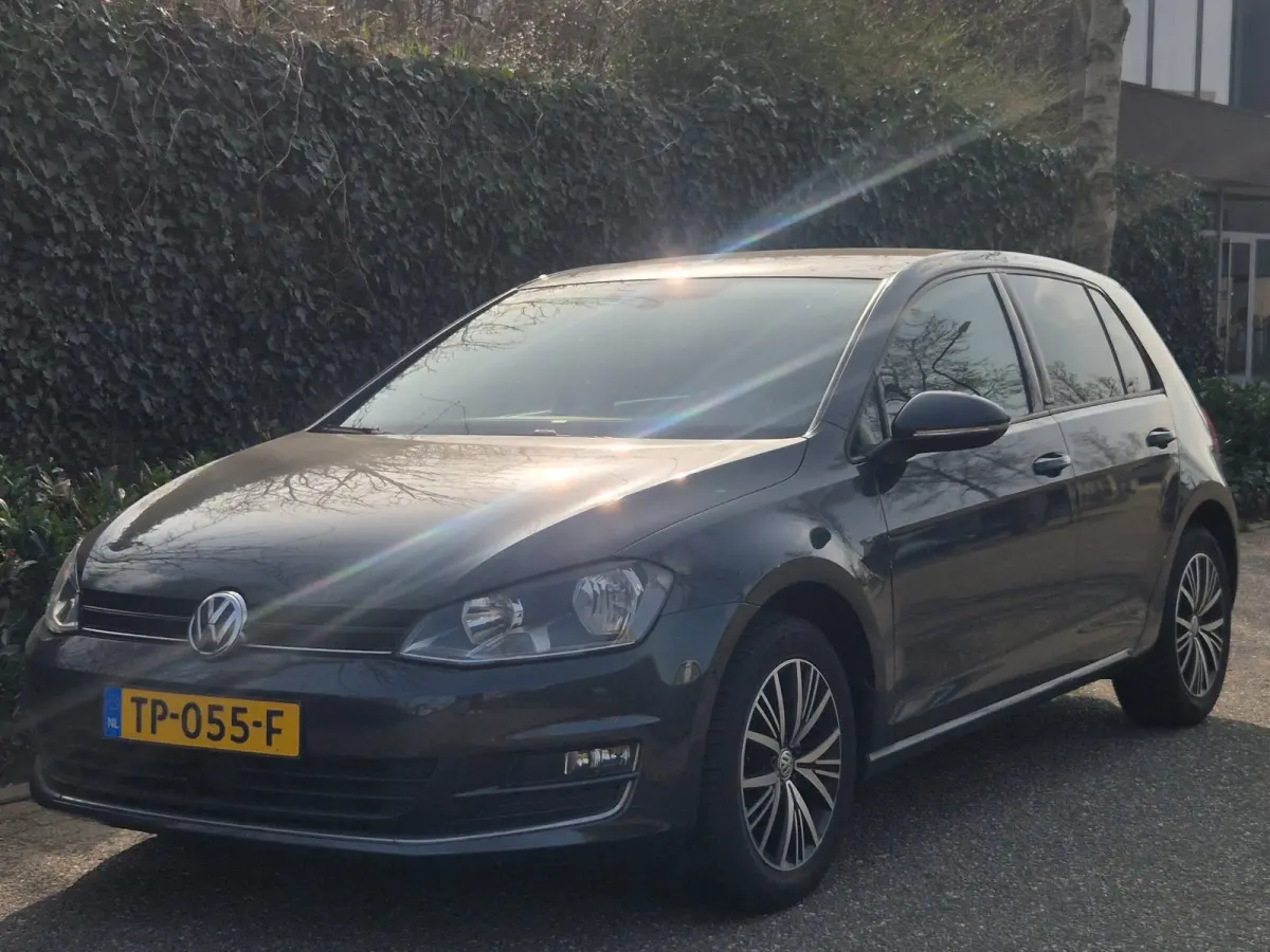 All Star Sport Navigatie Cruise Trekhaak Automatisch inparkeren Inklapbare spiegels Lm velgen 1.2 TSI 4 cilinders