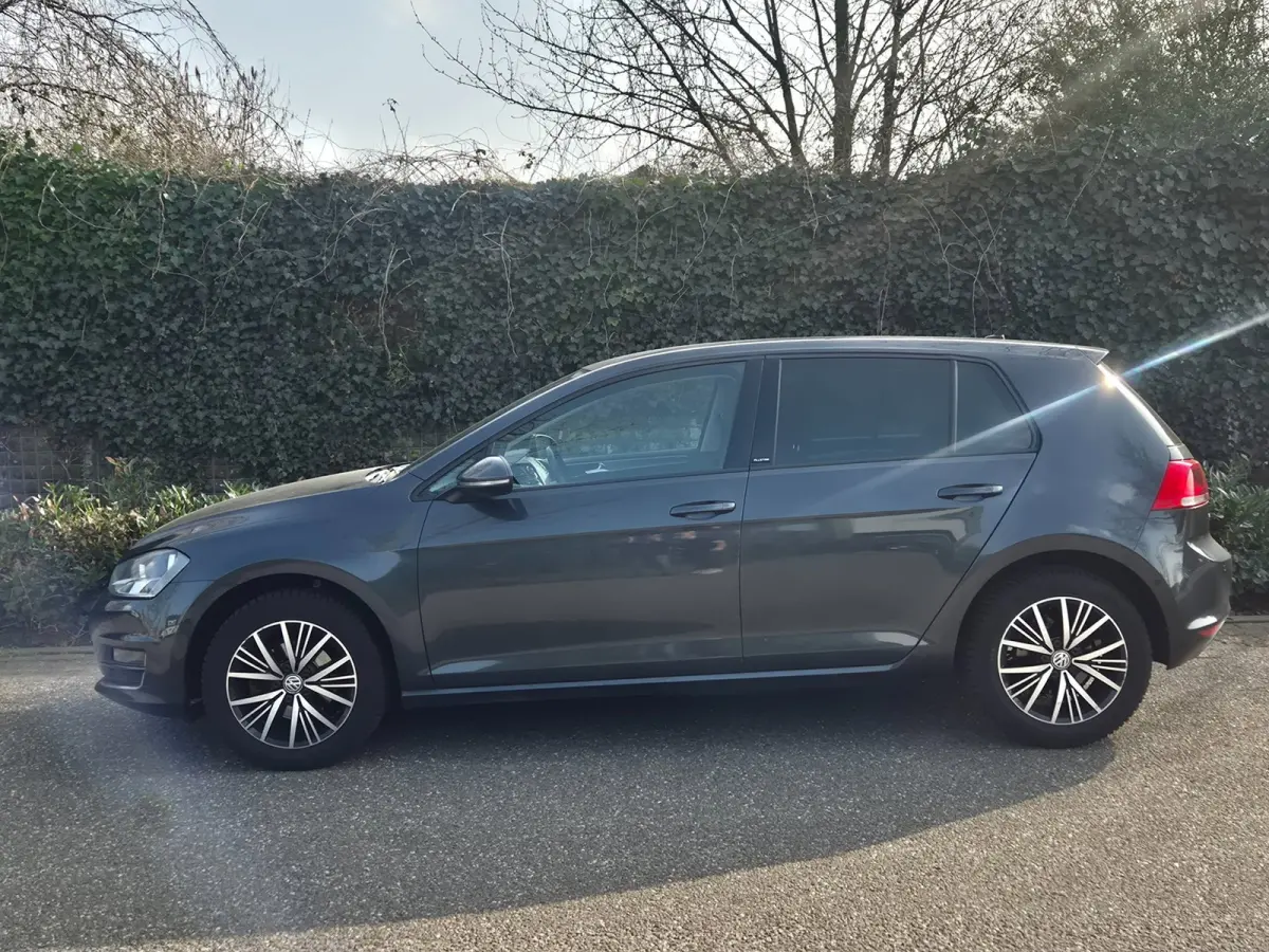 All Star Sport Navigatie Cruise Trekhaak Automatisch inparkeren Inklapbare spiegels Lm velgen 1.2 TSI 4 cilinders