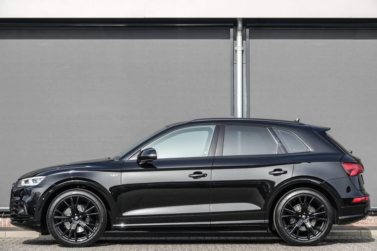SQ5 3.0Tfsi V6T 354Pk Aut. | Quattro | Luchtvering | Sportstoelen | Panoramadak | Bang & Olufsen | Trekhaak | 21"
