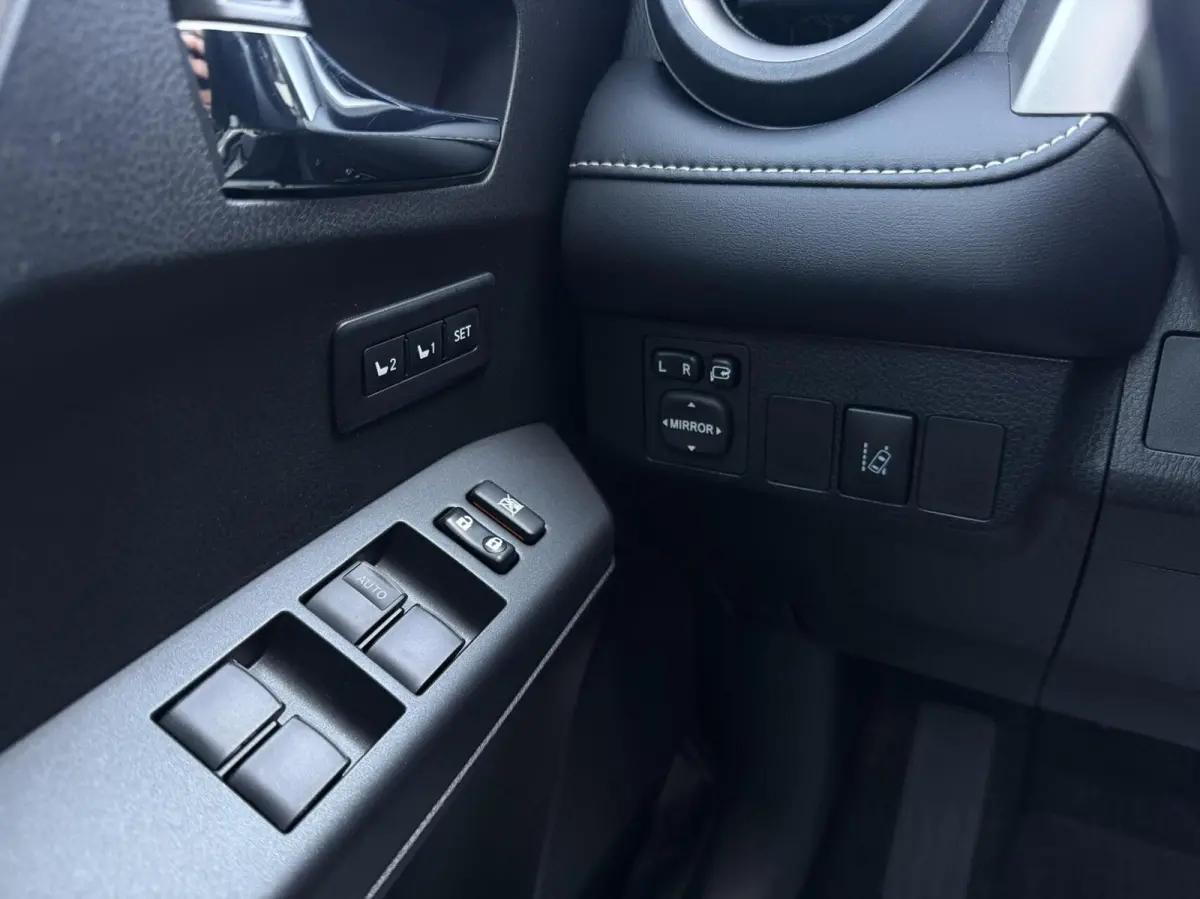 2.5 Hybrid AWD Executive - NAVI/LEER/DAK/CAM/NAP