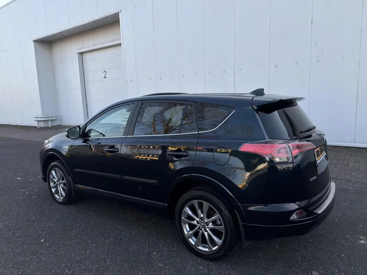 2.5 Hybrid AWD Executive - NAVI/LEER/DAK/CAM/NAP