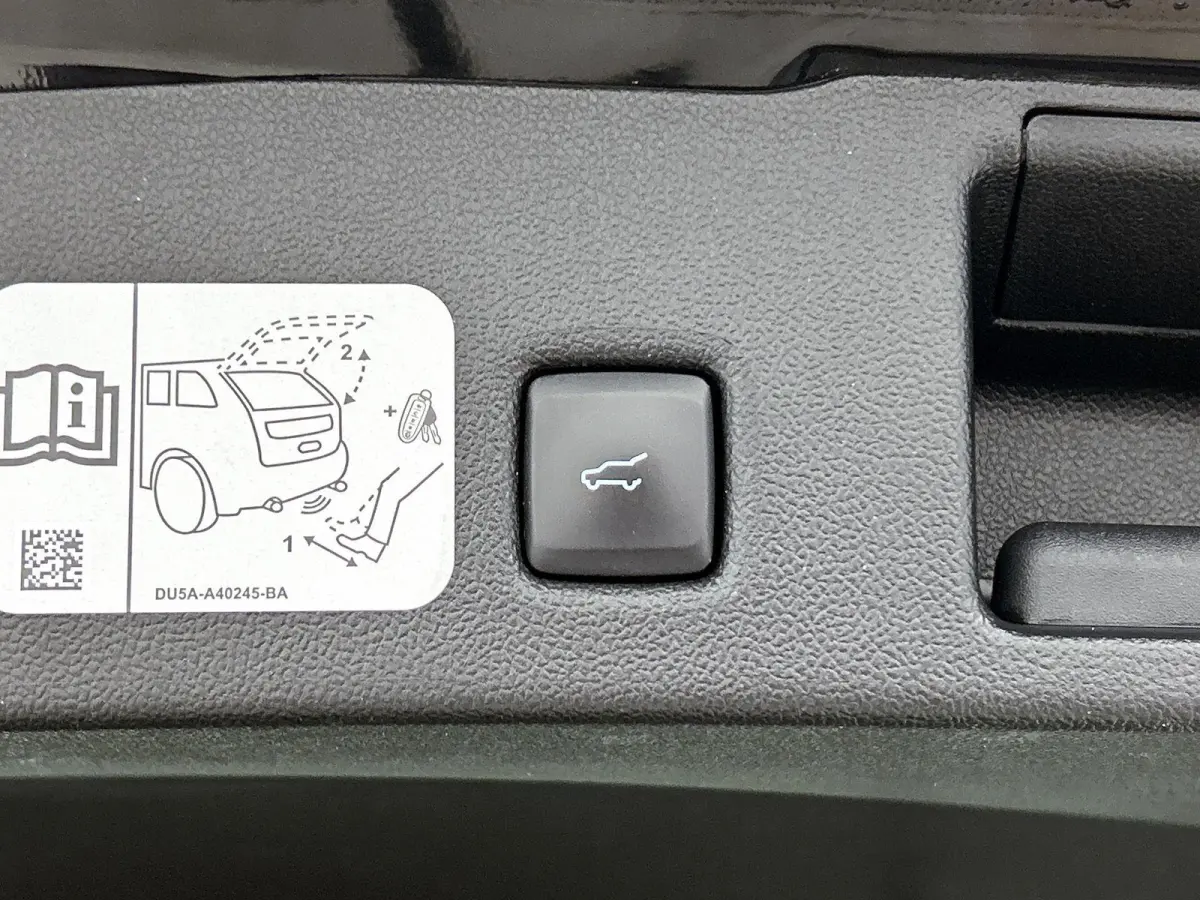 2.5 PHEV Vignale Trekhaak | Adaptive Cruise Control | Leder | Stoelverwarming V/A | Camera V/A | Privacy Glass