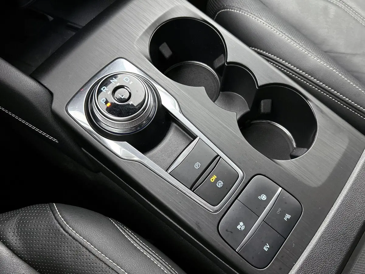 2.5 PHEV Vignale Trekhaak | Adaptive Cruise Control | Leder | Stoelverwarming V/A | Camera V/A | Privacy Glass