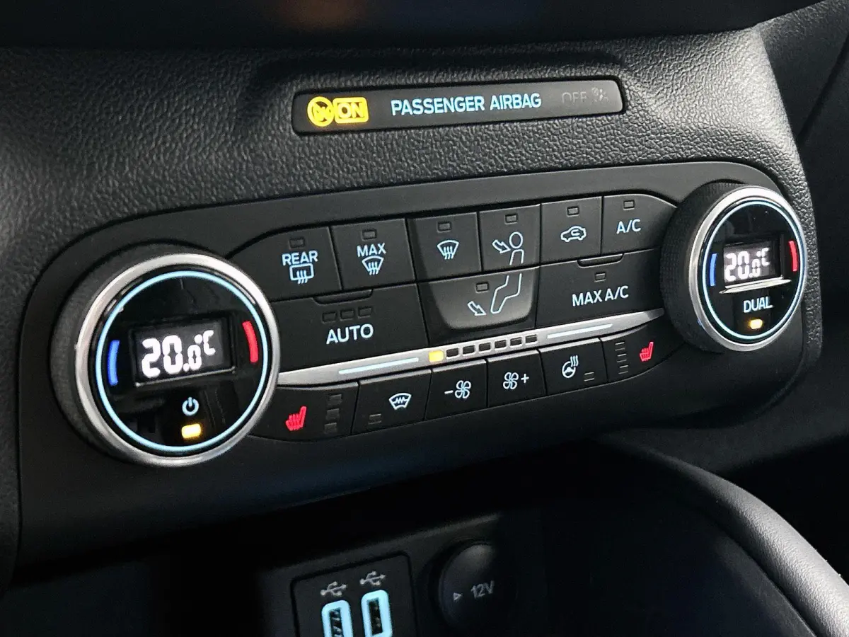 2.5 PHEV Vignale Trekhaak | Adaptive Cruise Control | Leder | Stoelverwarming V/A | Camera V/A | Privacy Glass