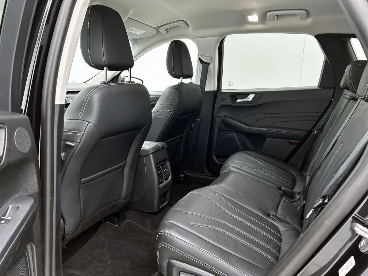 2.5 PHEV Vignale Trekhaak | Adaptive Cruise Control | Leder | Stoelverwarming V/A | Camera V/A | Privacy Glass