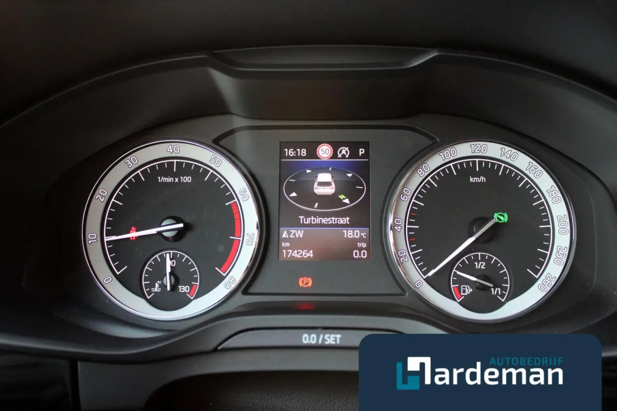 1.5 TSI Style Business Trekhaak 360 cam