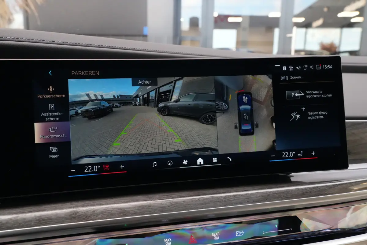 750e xDrive M Sport 489pk ExclusiveLounge/HUD/B&W