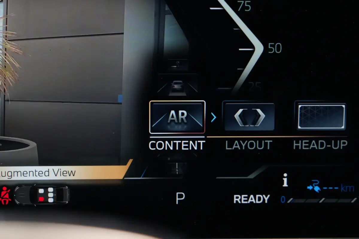 750e xDrive M Sport 489pk ExclusiveLounge/HUD/B&W