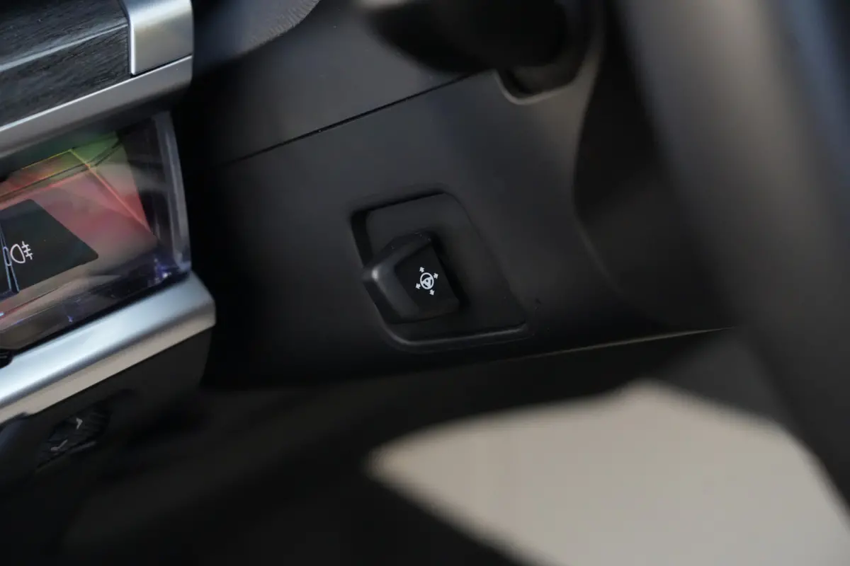 750e xDrive M Sport 489pk ExclusiveLounge/HUD/B&W