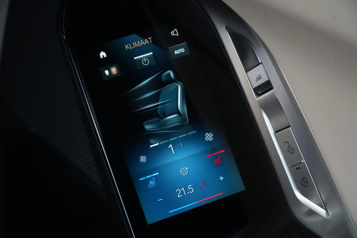 750e xDrive M Sport 489pk ExclusiveLounge/HUD/B&W