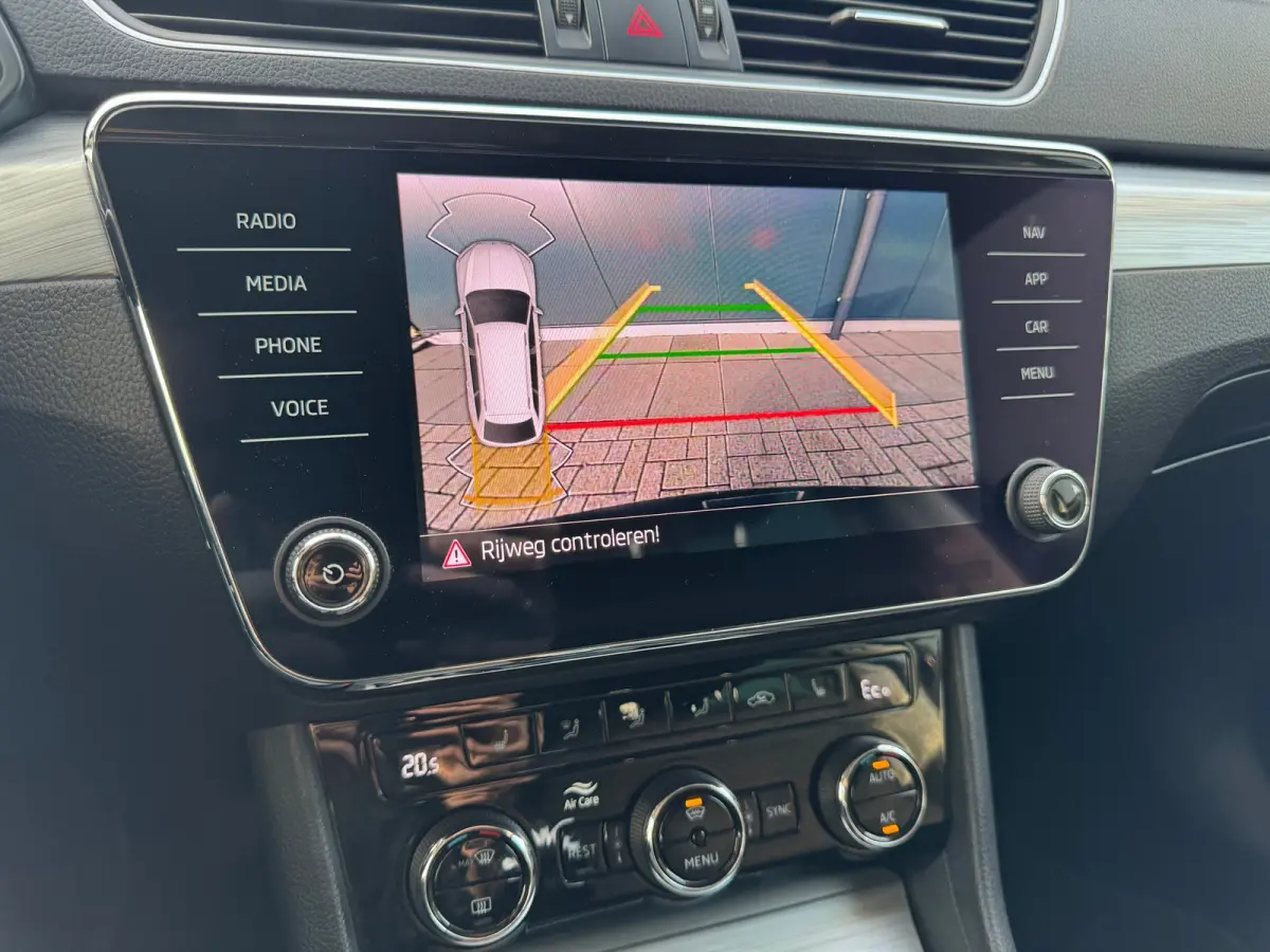 1.4 TSI iV * Navigatie * Camera * Elek. Klep * Memory *