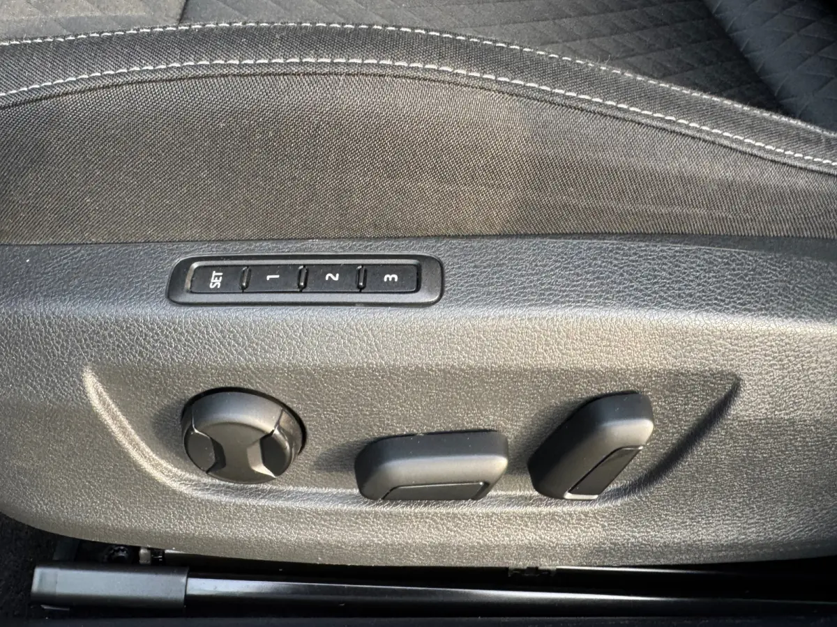 1.4 TSI iV * Navigatie * Camera * Elek. Klep * Memory *