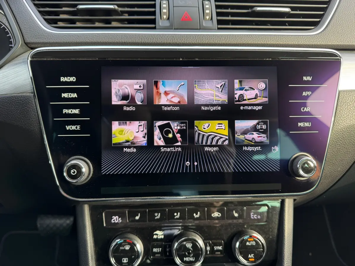 1.4 TSI iV * Navigatie * Camera * Elek. Klep * Memory *