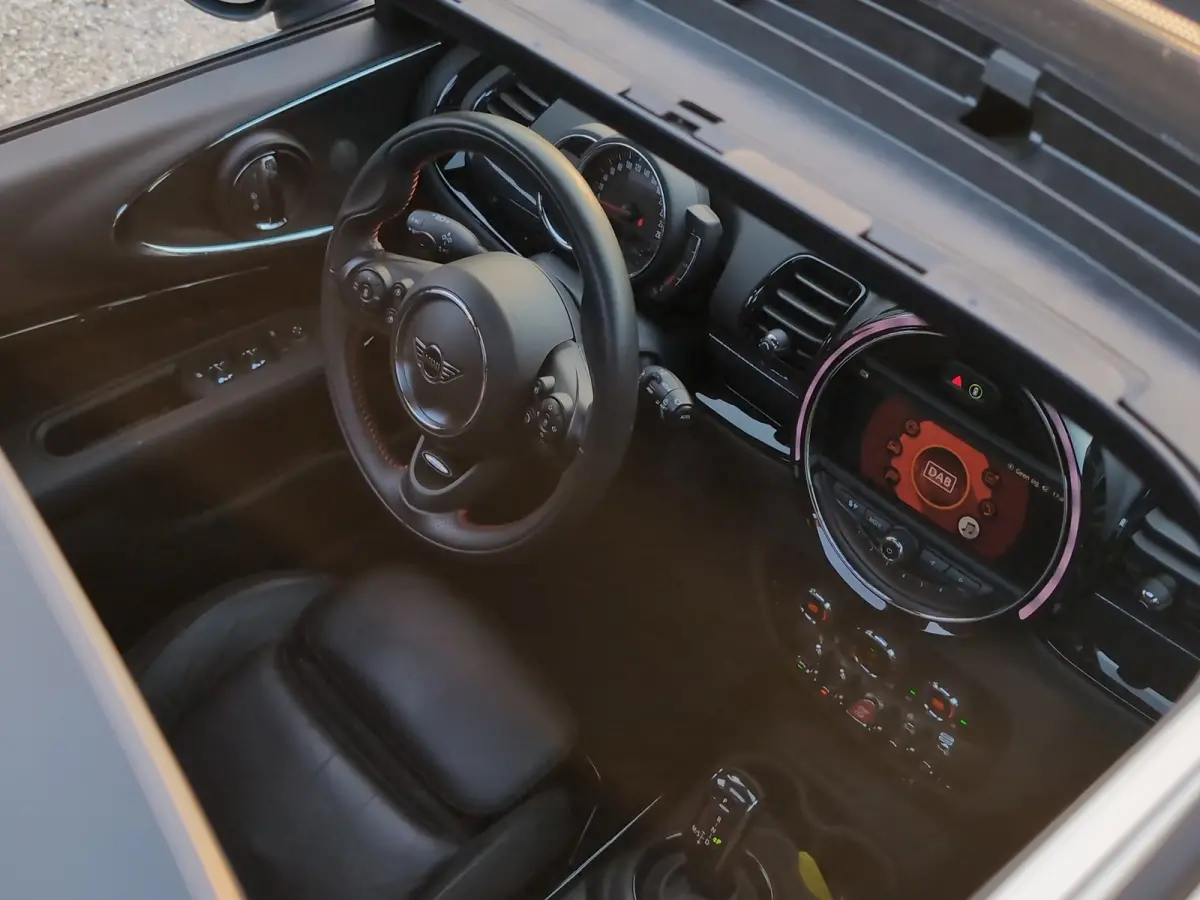 2.0 JCW ALL4 Chili | Pano | H&K Audio | Adap. Cruise | Head-Up | Camera