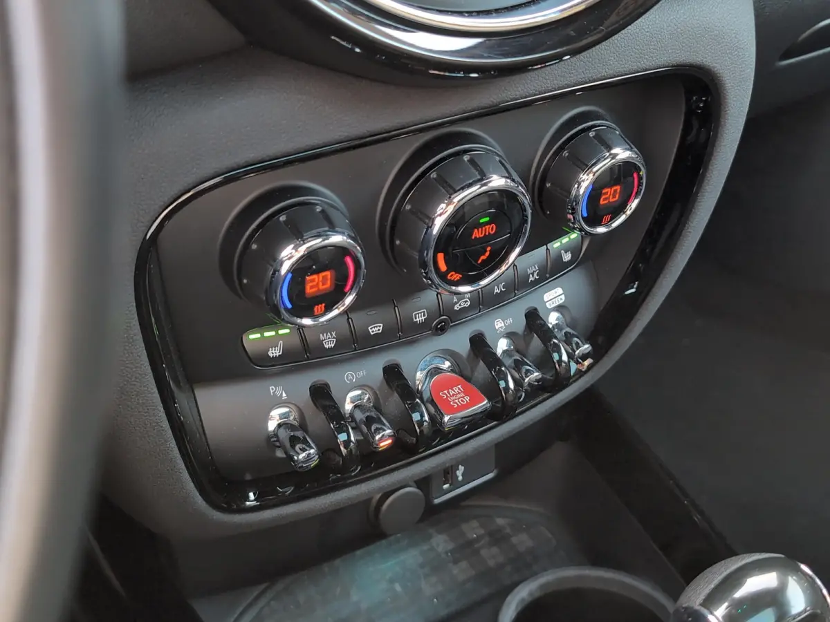 2.0 JCW ALL4 Chili | Pano | H&K Audio | Adap. Cruise | Head-Up | Camera