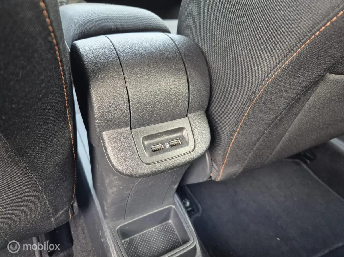 1.0 TSI Business Edition, Navi, Carplay