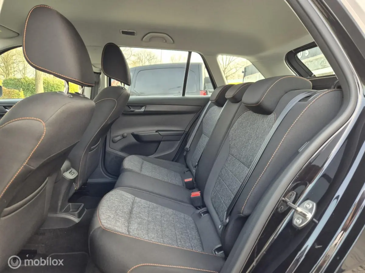 1.0 TSI Business Edition, Navi, Carplay