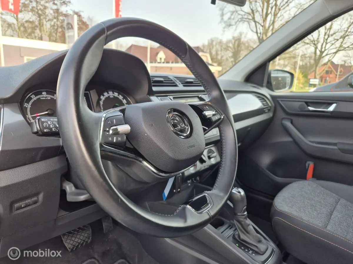 1.0 TSI Business Edition, Navi, Carplay