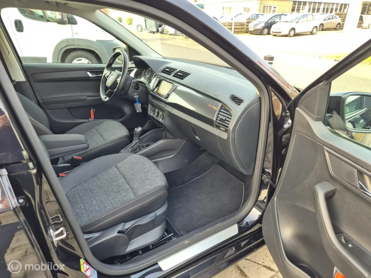 1.0 TSI Business Edition, Navi, Carplay