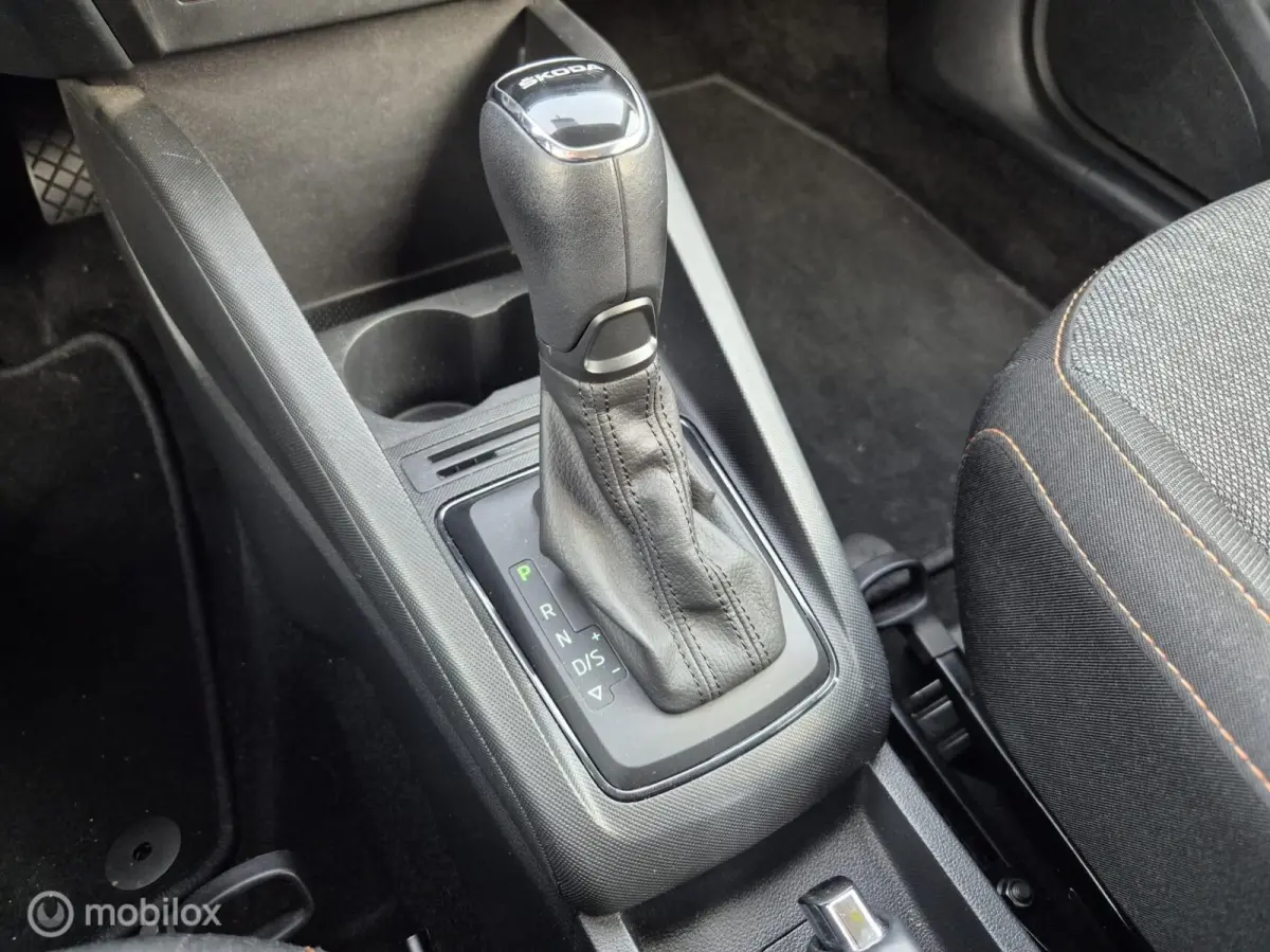 1.0 TSI Business Edition, Navi, Carplay