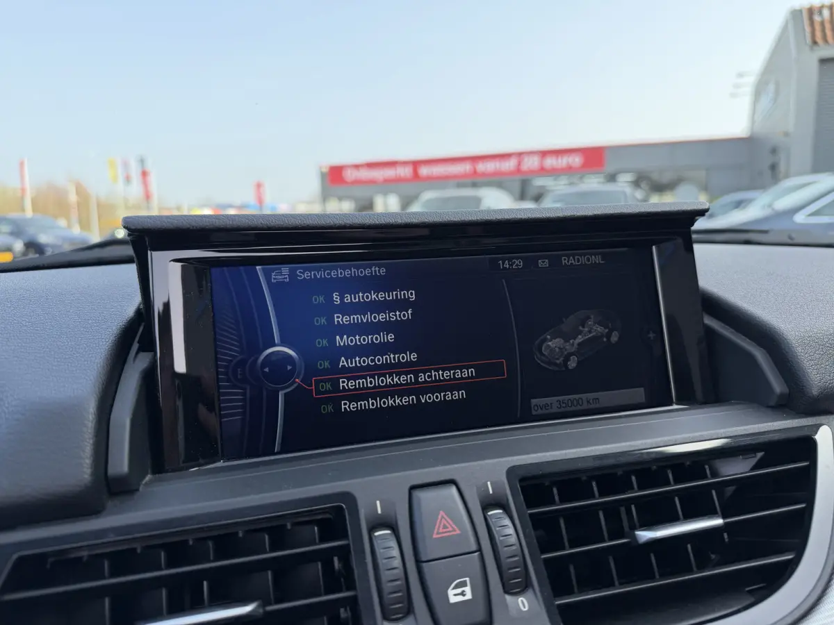 sDrive20i High Executive Navi Pro Stoelverwarming PDC 18 Inch