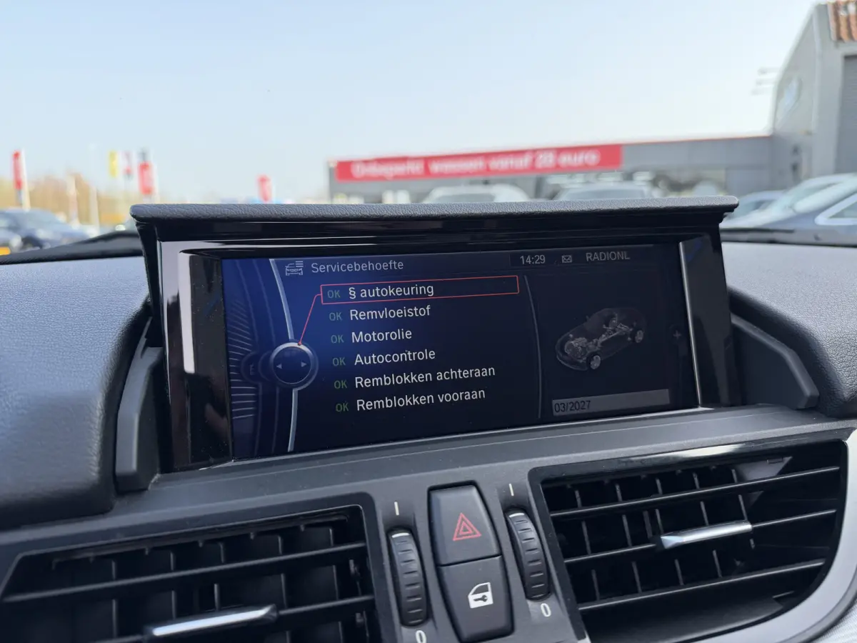 sDrive20i High Executive Navi Pro Stoelverwarming PDC 18 Inch